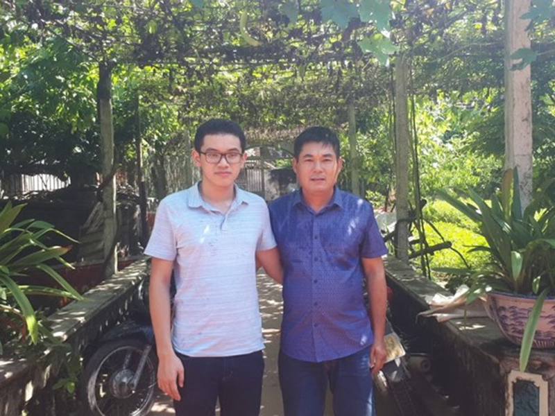 Nh&agrave; v&ocirc; địch Olympia năm 2018 l&agrave; con trai của thợ điện